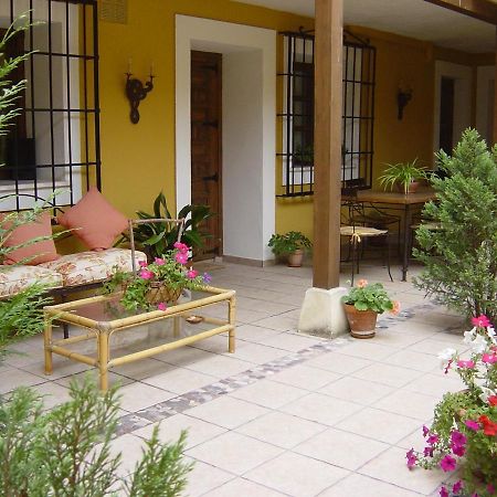 Hostal Rural Cumbres De Castilla Mandayona Exterior foto